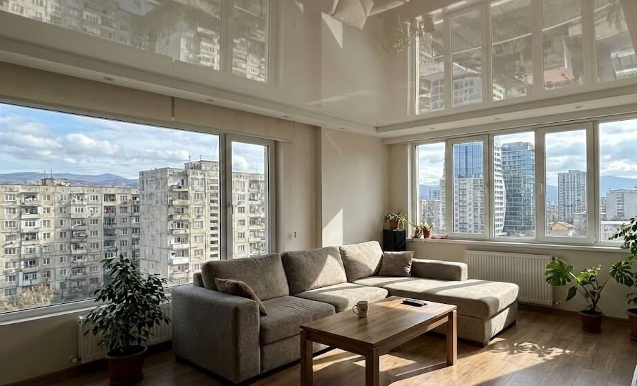 გასაჭიმი ჭერი საბურთალო მისაღები